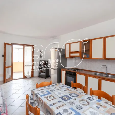 Portico 2 Holiday home *